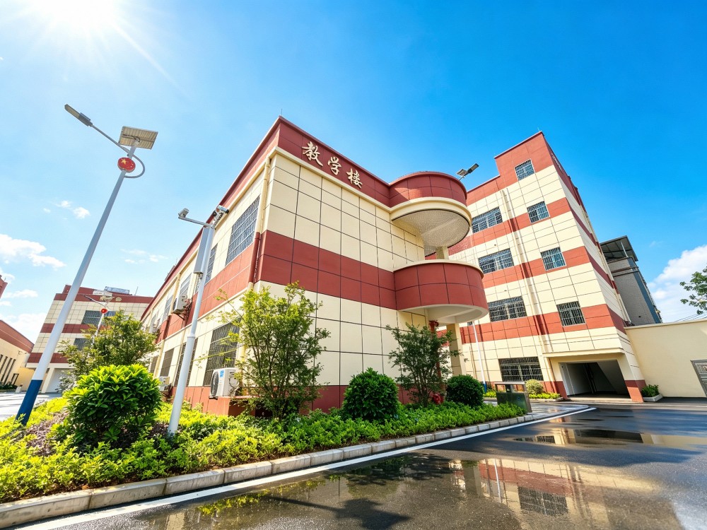 叛逆孩子全封闭管教教育学校选择指南,大理家长如何精准避坑